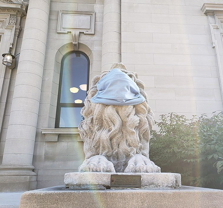 Stone statue of a lion.