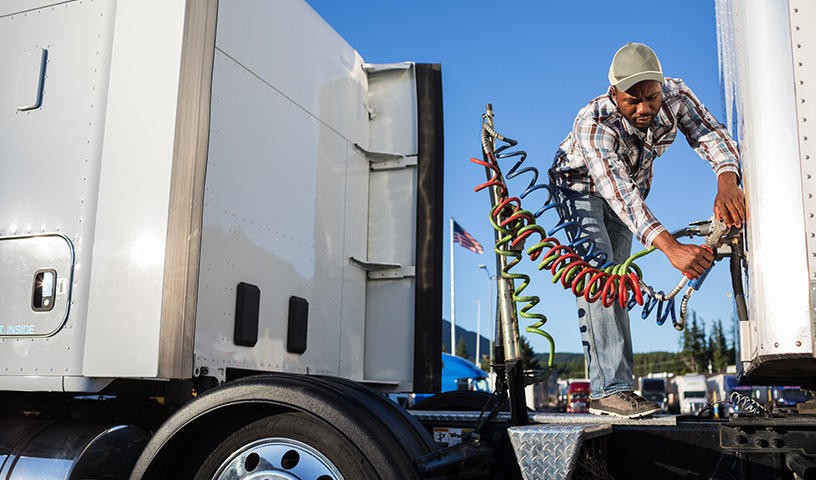 How technology can help fleet managers recruit and retain top talent